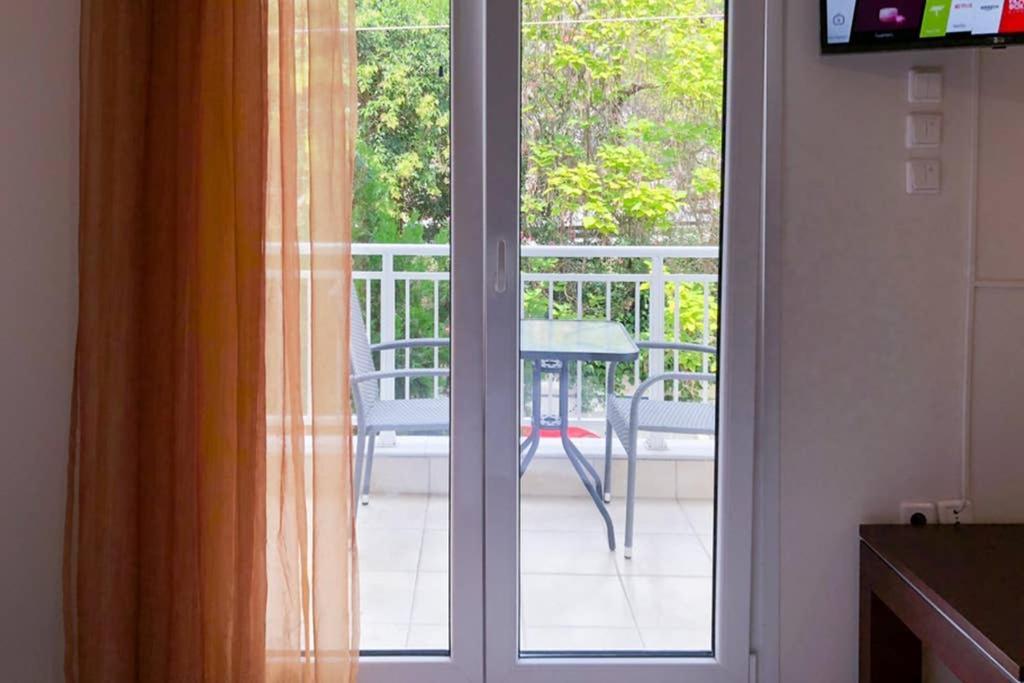 Cozy Studio Near The Beach 1Stfloor Nea Iraklitsa Exterior photo